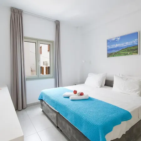 Porto Bello Di * Parikia (Paros)