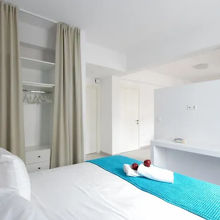 Porto Bello Di Apartment Parikia (Paros)