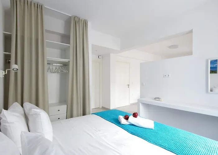 Porto Bello Di Апартаменты Парос